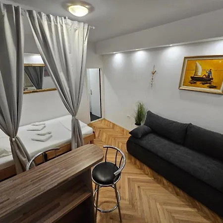 D&d 2 Apartment